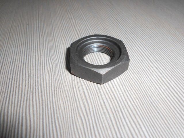 Гайка оригинал Yamaha 90179-18552-00 для Yamaha TTR 250